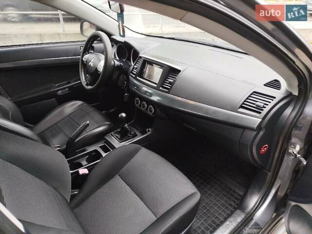 Міцубісі Lancer 2008 у Хмельницькому на Automoto.ua Сірий Міцубісі Lancer, об'ємом двигуна 2 л та пробігом 157 тис. км за 6300 $, фото 49 на Automoto.ua