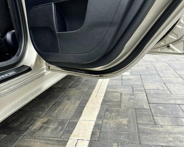 Сірий Міцубісі Lancer, об'ємом двигуна 2 л та пробігом 230 тис. км за 6800 $, фото 25 на Automoto.ua