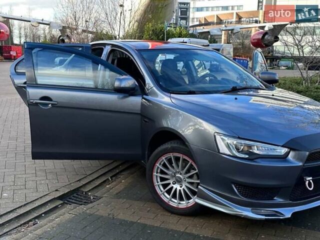 Сірий Міцубісі Lancer, об'ємом двигуна 1.5 л та пробігом 200 тис. км за 6400 $, фото 2 на Automoto.ua