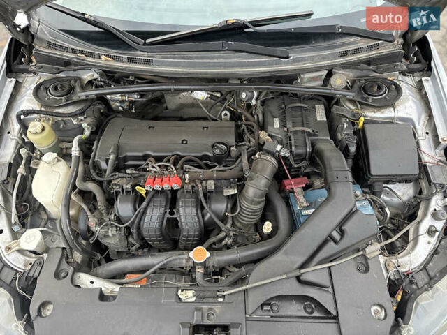 Сірий Міцубісі Lancer, об'ємом двигуна 2 л та пробігом 104 тис. км за 5999 $, фото 8 на Automoto.ua