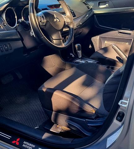 Сірий Міцубісі Lancer, об'ємом двигуна 2 л та пробігом 274 тис. км за 6300 $, фото 11 на Automoto.ua