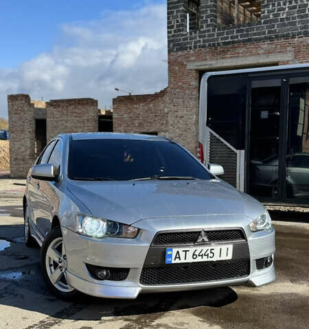 Серый Мицубиси Лансер, объемом двигателя 2 л и пробегом 190 тыс. км за 6900 $, фото 1 на Automoto.ua