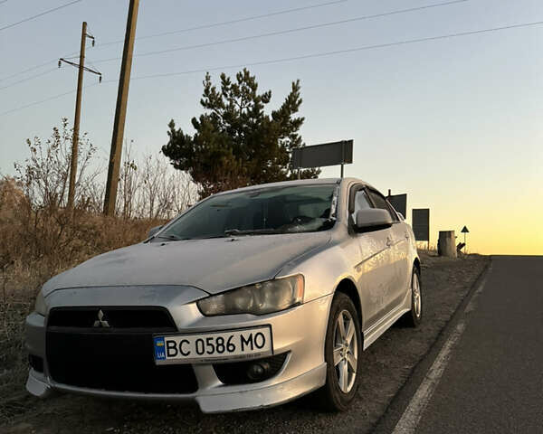 Мицубиси Лансер 2008 в Львове на Automoto.ua Серый Мицубиси Лансер, объемом двигателя 2 л и пробегом 230 тыс. км за 6000 $, фото 1 на Automoto.ua
