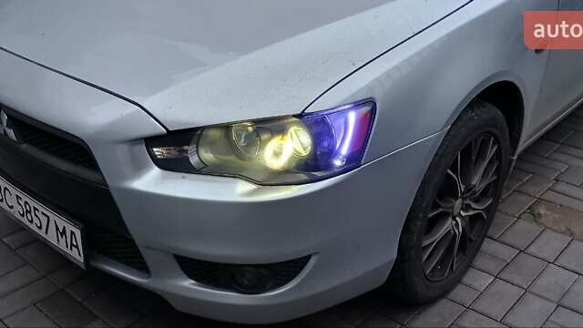 Серый Мицубиси Лансер, объемом двигателя 1.5 л и пробегом 230 тыс. км за 6300 $, фото 6 на Automoto.ua