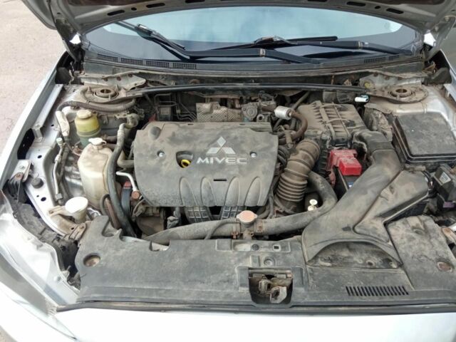 Сірий Міцубісі Lancer, об'ємом двигуна 2 л та пробігом 189 тис. км за 6700 $, фото 9 на Automoto.ua