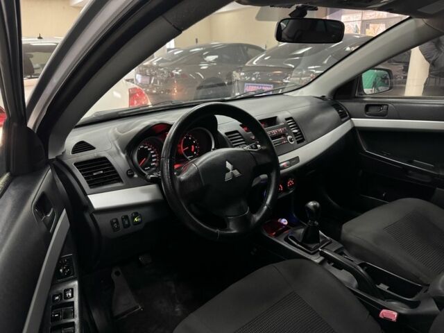 Серый Мицубиси Лансер, объемом двигателя 1.5 л и пробегом 241 тыс. км за 6400 $, фото 9 на Automoto.ua