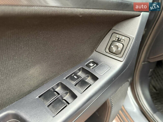 Сірий Міцубісі Lancer, об'ємом двигуна 2 л та пробігом 92 тис. км за 8200 $, фото 23 на Automoto.ua