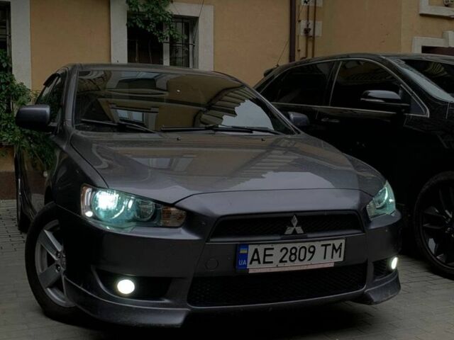 Мицубиси Лансер 2008 в Днепре (Днепропетровске) на Automoto.ua Серый Мицубиси Лансер, объемом двигателя 2 л и пробегом 215 тыс. км за 6800 $, фото 6 на Automoto.ua