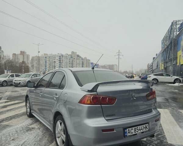Серый Мицубиси Лансер, объемом двигателя 2 л и пробегом 240 тыс. км за 5900 $, фото 5 на Automoto.ua