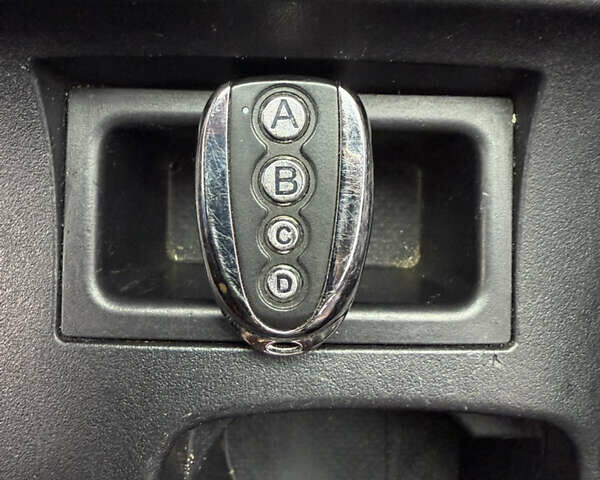 Сірий Міцубісі Lancer, об'ємом двигуна 2 л та пробігом 253 тис. км за 8700 $, фото 41 на Automoto.ua