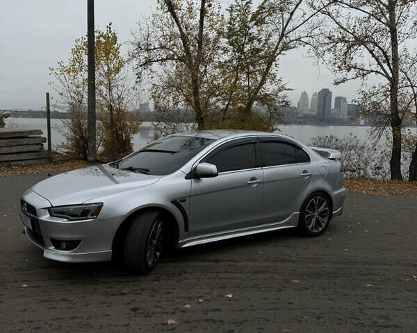 Сірий Міцубісі Lancer, об'ємом двигуна 2 л та пробігом 253 тис. км за 8700 $, фото 4 на Automoto.ua