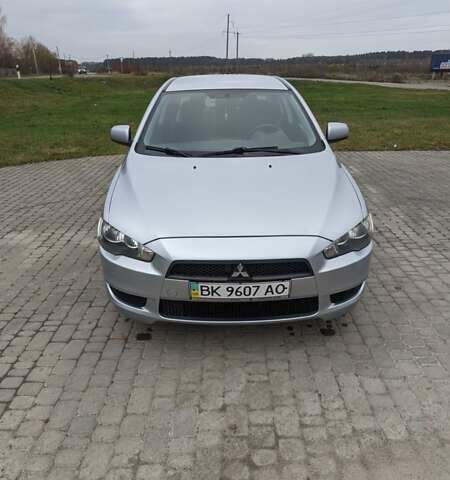 Серый Мицубиси Лансер, объемом двигателя 1.5 л и пробегом 147 тыс. км за 6700 $, фото 1 на Automoto.ua