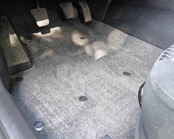 Сірий Міцубісі Lancer, об'ємом двигуна 1.58 л та пробігом 97 тис. км за 6800 $, фото 8 на Automoto.ua
