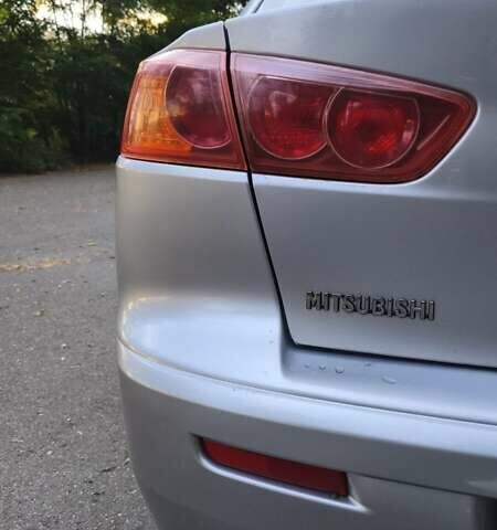 Міцубісі Lancer 2008 у Києві на Automoto.ua Сірий Міцубісі Lancer, об'ємом двигуна 2 л та пробігом 175 тис. км за 8200 $, фото 4 на Automoto.ua
