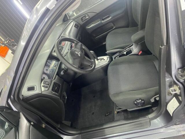 Серый Мицубиси Лансер, объемом двигателя 1.6 л и пробегом 100 тыс. км за 2500 $, фото 11 на Automoto.ua