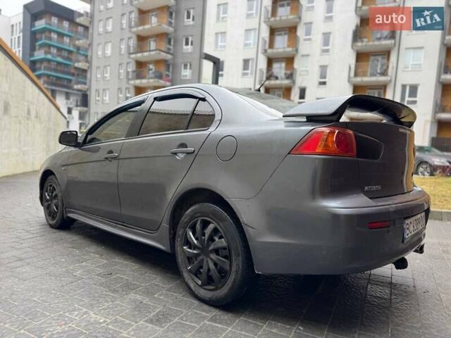 Сірий Міцубісі Lancer, об'ємом двигуна 1.5 л та пробігом 240 тис. км за 3900 $, фото 2 на Automoto.ua