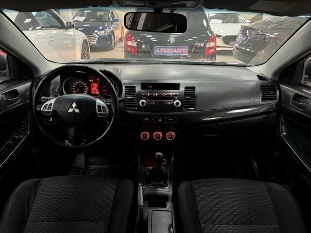 Серый Мицубиси Лансер, объемом двигателя 2 л и пробегом 172 тыс. км за 6300 $, фото 12 на Automoto.ua