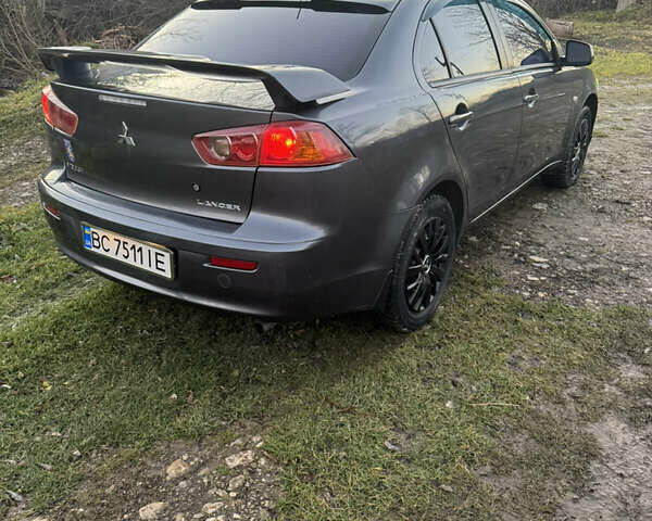 Сірий Міцубісі Lancer, об'ємом двигуна 1.5 л та пробігом 239 тис. км за 4900 $, фото 3 на Automoto.ua