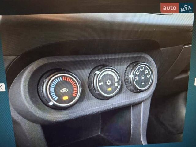 Сірий Міцубісі Lancer, об'ємом двигуна 1.5 л та пробігом 235 тис. км за 6500 $, фото 7 на Automoto.ua