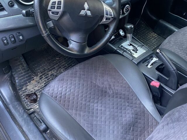 Мицубиси Лансер 2008 в Днепре (Днепропетровске) на Automoto.ua Серый Мицубиси Лансер, объемом двигателя 2 л и пробегом 215 тыс. км за 6800 $, фото 5 на Automoto.ua