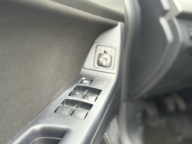 Сірий Міцубісі Lancer, об'ємом двигуна 2 л та пробігом 265 тис. км за 5300 $, фото 18 на Automoto.ua