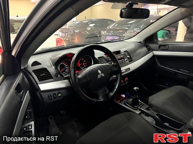Серый Мицубиси Лансер, объемом двигателя 1.5 л и пробегом 241 тыс. км за 6400 $, фото 8 на Automoto.ua