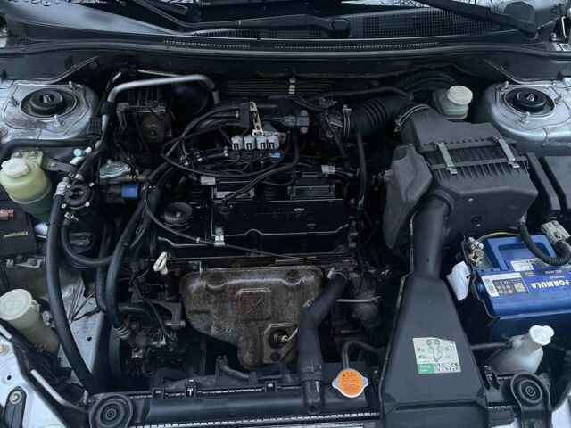 Сірий Міцубісі Lancer, об'ємом двигуна 1.6 л та пробігом 254 тис. км за 3800 $, фото 22 на Automoto.ua