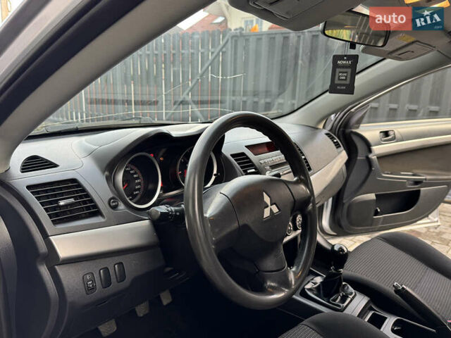 Міцубісі Lancer 2009 у Львові на Automoto.ua Сірий Міцубісі Lancer, об'ємом двигуна 1.5 л та пробігом 174 тис. км за 5990 $, фото 20 на Automoto.ua