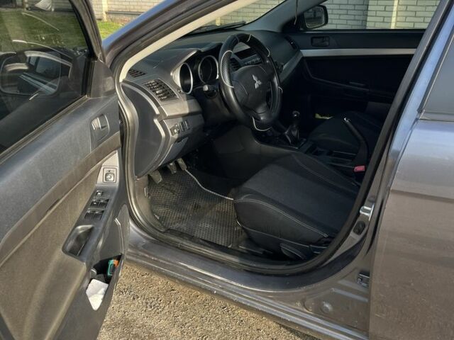 Сірий Міцубісі Lancer, об'ємом двигуна 1.5 л та пробігом 236 тис. км за 6000 $, фото 6 на Automoto.ua