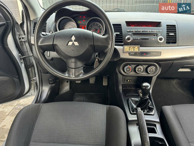 Міцубісі Lancer 2009 у Львові на Automoto.ua Сірий Міцубісі Lancer, об'ємом двигуна 1.5 л та пробігом 174 тис. км за 5990 $, фото 24 на Automoto.ua