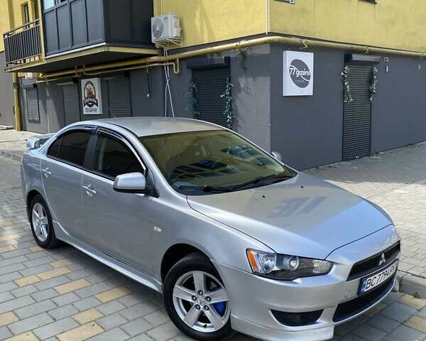 Серый Мицубиси Лансер, объемом двигателя 1.5 л и пробегом 303 тыс. км за 4900 $, фото 9 на Automoto.ua
