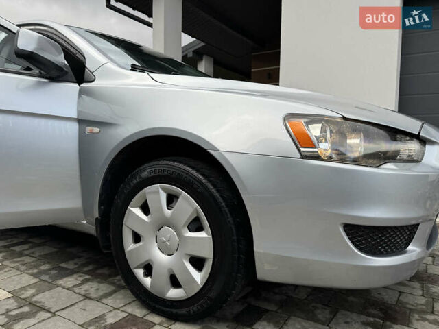 Міцубісі Lancer 2009 у Львові на Automoto.ua Сірий Міцубісі Lancer, об'ємом двигуна 1.5 л та пробігом 174 тис. км за 5990 $, фото 40 на Automoto.ua