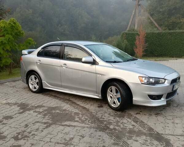 Серый Мицубиси Лансер, объемом двигателя 1.5 л и пробегом 304 тыс. км за 5200 $, фото 5 на Automoto.ua