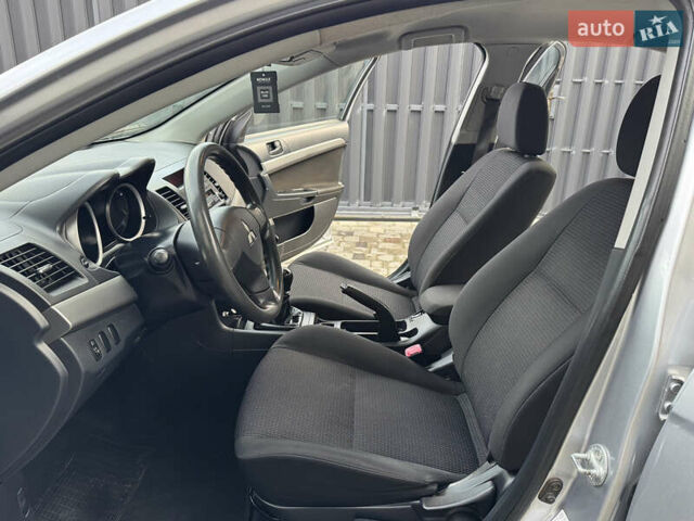 Міцубісі Lancer 2009 у Львові на Automoto.ua Сірий Міцубісі Lancer, об'ємом двигуна 1.5 л та пробігом 174 тис. км за 5990 $, фото 18 на Automoto.ua