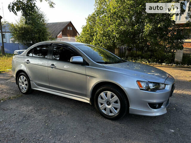 Сірий Міцубісі Lancer, об'ємом двигуна 2 л та пробігом 109 тис. км за 8500 $, фото 2 на Automoto.ua