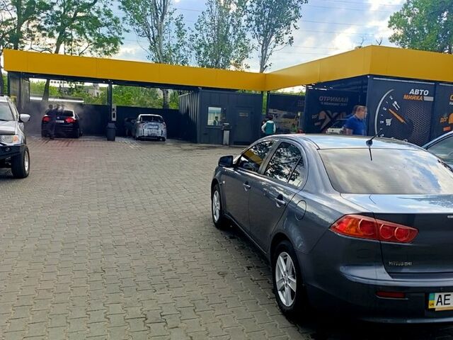 Сірий Міцубісі Lancer, об'ємом двигуна 1.5 л та пробігом 166 тис. км за 6000 $, фото 3 на Automoto.ua
