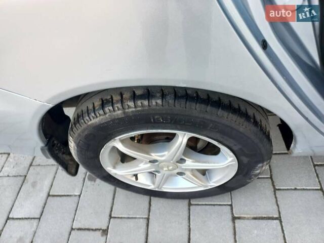 Серый Мицубиси Лансер, объемом двигателя 1.6 л и пробегом 228 тыс. км за 2999 $, фото 28 на Automoto.ua