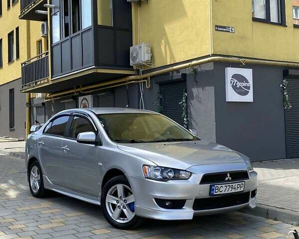 Серый Мицубиси Лансер, объемом двигателя 1.5 л и пробегом 303 тыс. км за 4900 $, фото 12 на Automoto.ua