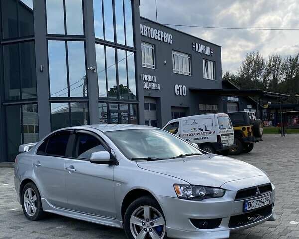 Серый Мицубиси Лансер, объемом двигателя 1.5 л и пробегом 303 тыс. км за 4900 $, фото 8 на Automoto.ua