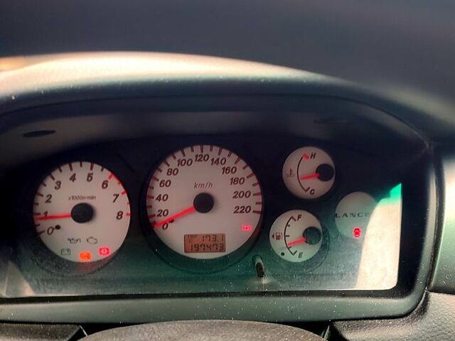 Сірий Міцубісі Lancer, об'ємом двигуна 1.6 л та пробігом 197 тис. км за 3600 $, фото 5 на Automoto.ua