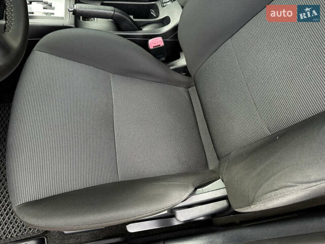 Сірий Міцубісі Lancer, об'ємом двигуна 2 л та пробігом 103 тис. км за 7500 $, фото 13 на Automoto.ua