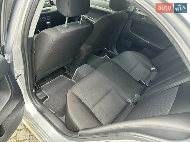 Сірий Міцубісі Lancer, об'ємом двигуна 2 л та пробігом 195 тис. км за 5200 $, фото 8 на Automoto.ua