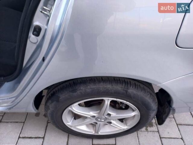 Серый Мицубиси Лансер, объемом двигателя 1.6 л и пробегом 228 тыс. км за 2999 $, фото 25 на Automoto.ua