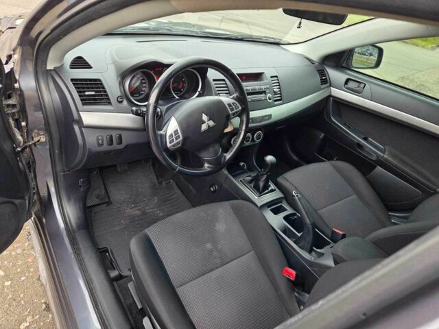 Сірий Міцубісі Lancer, об'ємом двигуна 1.8 л та пробігом 44 тис. км за 3300 $, фото 19 на Automoto.ua
