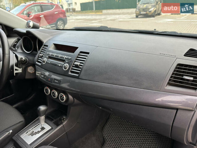 Сірий Міцубісі Lancer, об'ємом двигуна 2 л та пробігом 103 тис. км за 7500 $, фото 8 на Automoto.ua