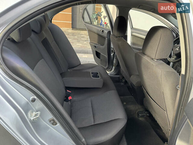 Міцубісі Lancer 2009 у Львові на Automoto.ua Сірий Міцубісі Lancer, об'ємом двигуна 1.5 л та пробігом 174 тис. км за 5990 $, фото 27 на Automoto.ua