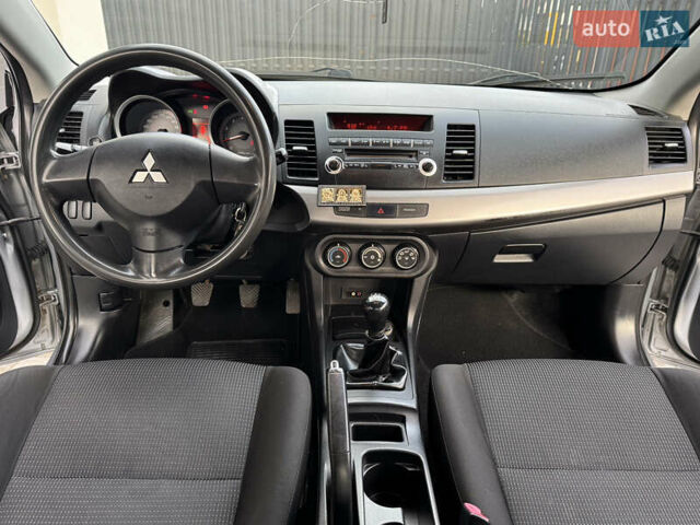 Міцубісі Lancer 2009 у Львові на Automoto.ua Сірий Міцубісі Lancer, об'ємом двигуна 1.5 л та пробігом 174 тис. км за 5990 $, фото 23 на Automoto.ua