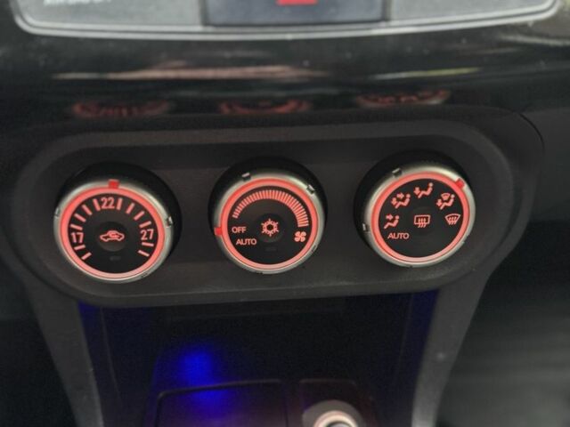 Серый Мицубиси Лансер, объемом двигателя 2 л и пробегом 220 тыс. км за 7450 $, фото 10 на Automoto.ua