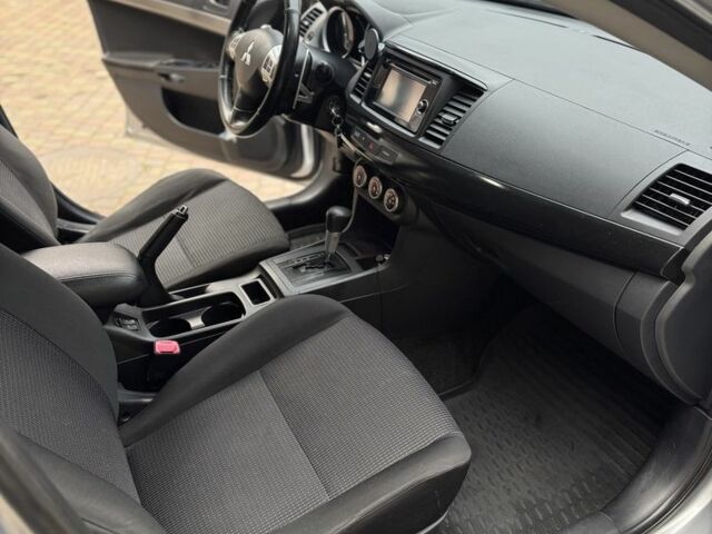 Серый Мицубиси Лансер, объемом двигателя 2 л и пробегом 220 тыс. км за 7450 $, фото 15 на Automoto.ua