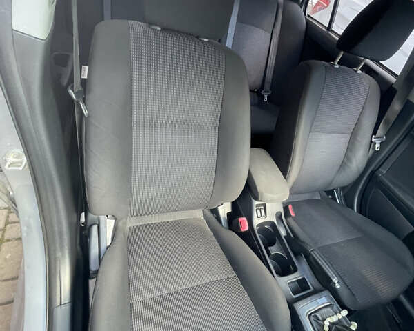 Мицубиси Лансер 2011 в Львове на Automoto.ua Серый Мицубиси Лансер, объемом двигателя 2 л и пробегом 104 тыс. км за 10500 $, фото 43 на Automoto.ua